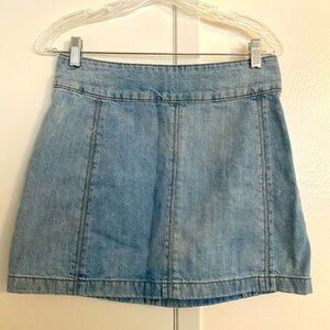 Free People denim mini skirt size 6